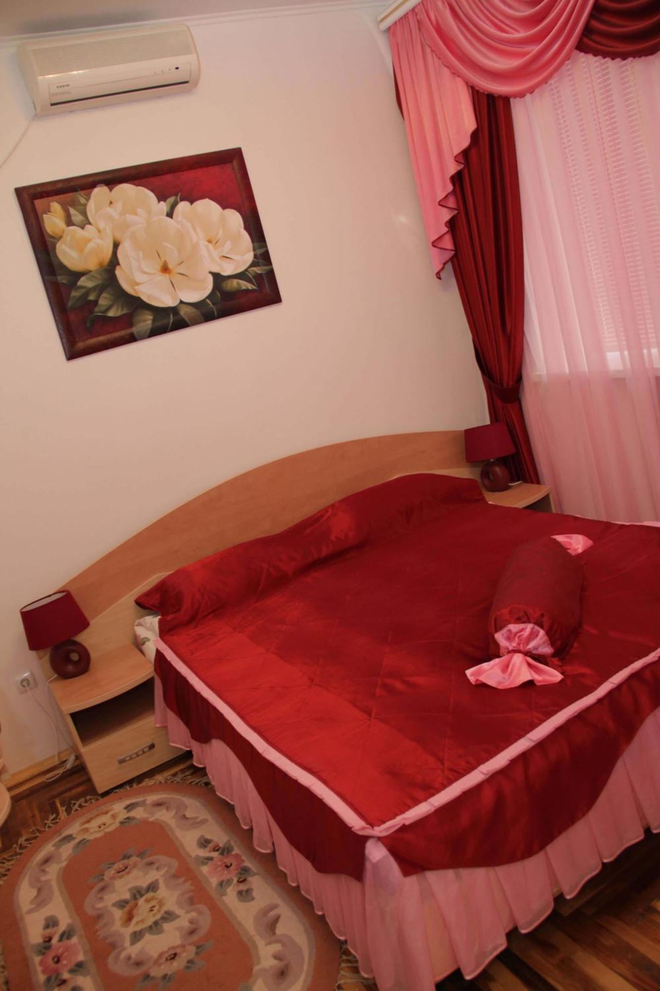 Kristina Hotel Zaporizhia Exterior foto
